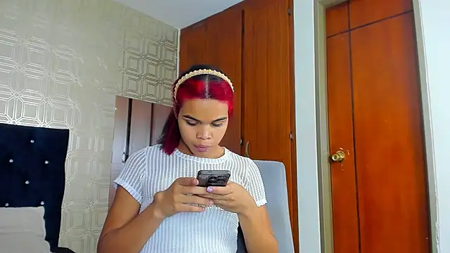 evelyn wine online show from 7, 2, 2025