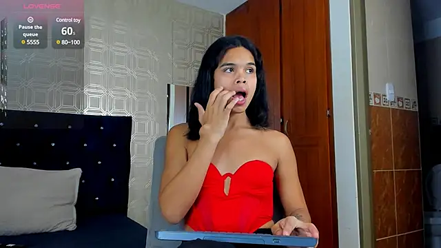 evelyn wine online show from 14, 3, 2025