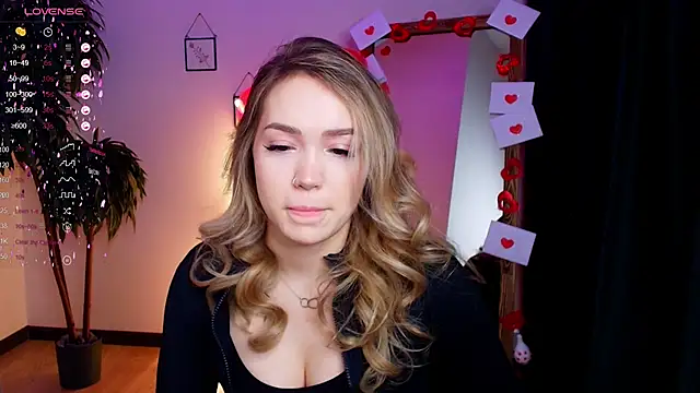 Snapshot of Evia_r0se chatting on 12, 2, 2025 Evia r0se online show from 12, 2, 2025