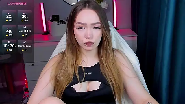 Snapshot of Evia_r0se chatting on 3, 10, 2025 Evia r0se online show from 3, 10, 2025