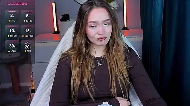 Snapshot of Evia_r0se chatting on 11, 10, 2025 Evia r0se online show from 11, 10, 2025