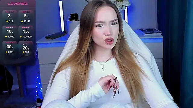 Snapshot of Evia_r0se chatting on 26, 10, 2025 Evia r0se online show from 26, 10, 2025