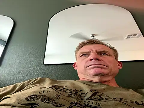Snapshot of Firedad72FD chatting on 7, 10, 2025 Firedad72FD online show from 7, 10, 2025