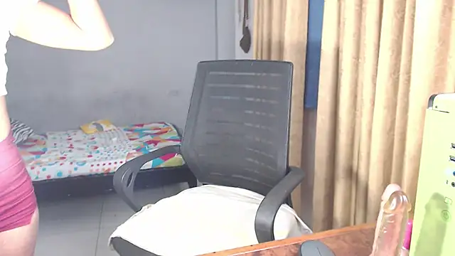 SusanLeroy online show from 19, 11, 2025