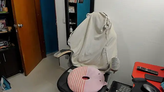 Snapshot of peanut_tangerine chatting on 5, 12, 2025 peanut tangerine online show from 5, 12, 2025