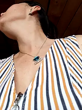 Samantha Sullivan  online show from 13, 3, 2025