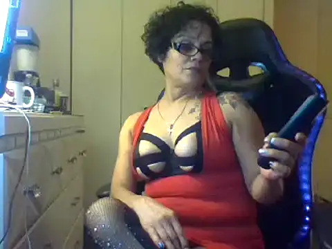 lachulalarubie online show from 4, 1, 2025