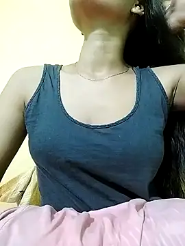 MISSQUEEN48 online show from 10, 2, 2025