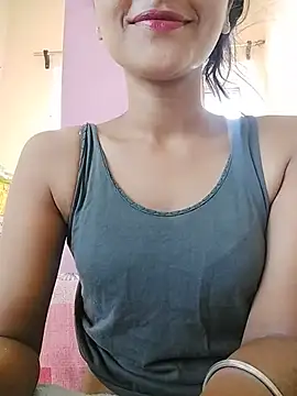 MISSQUEEN48 online show from 26, 5, 2026