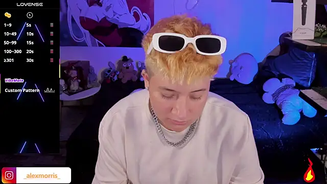 Snapshot of _AlexMorris chatting on 12, 10, 2025 AlexMorris online show from 12, 10, 2025