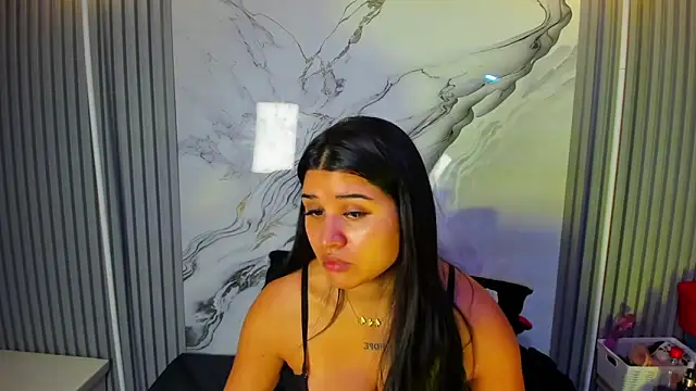 venusowen  online show from 11, 4, 2026