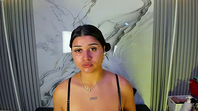 venusowen  online show from 4, 7, 2026
