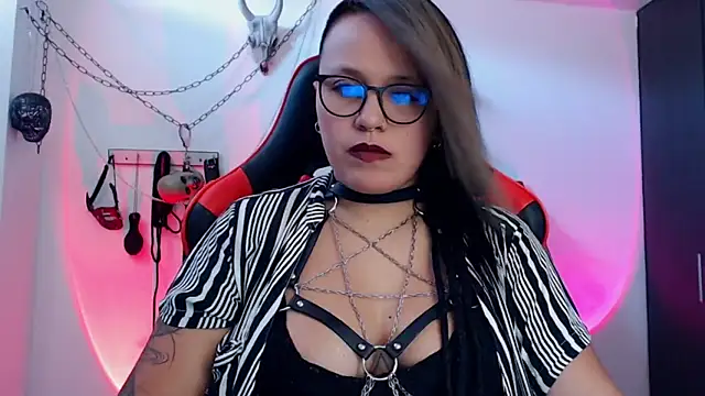 Snapshot of LilithSharon chatting on 28, 9, 2025 LilithSharon online show from 28, 9, 2025