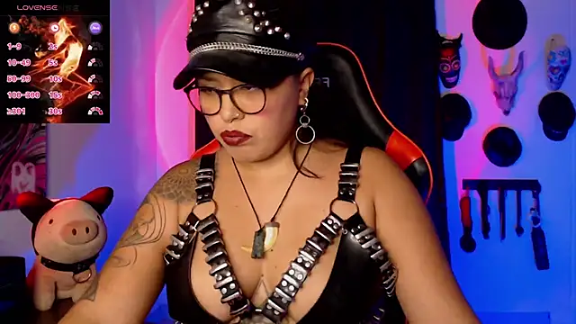 Snapshot of LilithSharon chatting on 8, 11, 2025 LilithSharon online show from 8, 11, 2025