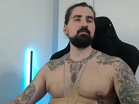 Snapshot of MateoHunk chatting on 27, 10, 2025 MateoHunk online show from 27, 10, 2025