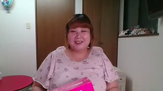 SAKU-RA-chan online show from 16, 6, 2026