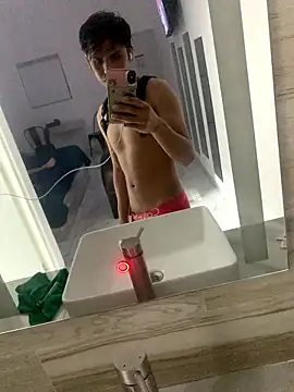 Snapshot of Pedritovergon20cm chatting on 20, 11, 2025 Pedritovergon20cm online show from 20, 11, 2025