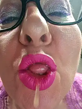 Genoveva73sexy online show from 2, 12, 2024