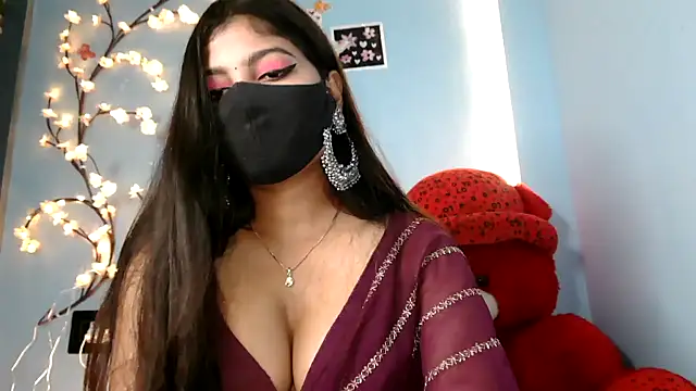 Reena Singh53 online show from 21, 9, 2025