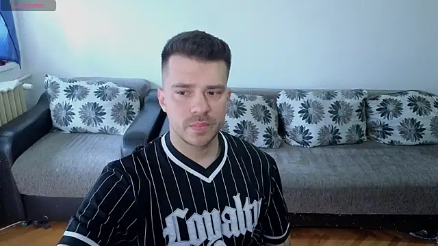 Snapshot of JohnnyStepBro chatting on 5, 6, 2026 JohnnyStepBro online show from 5, 6, 2026