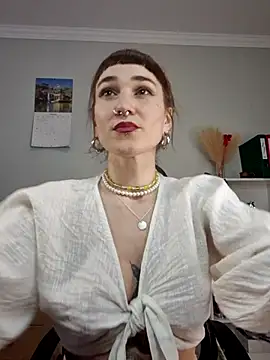 Snapshot of FoxRineHelen chatting on 19, 2, 2025 FoxRineHelen online show from 19, 2, 2025