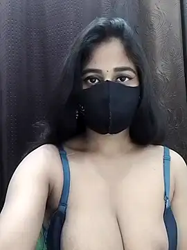 Lalisa sexy online show from 3, 7, 2026