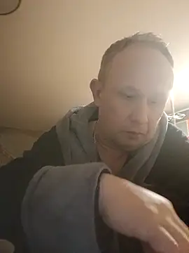 Snapshot of X46x chatting on 13, 10, 2025 X46x online show from 13, 10, 2025