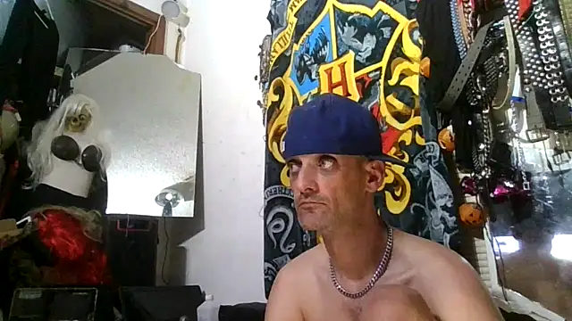 Snapshot of slinginbigD chatting on 23, 11, 2025 slinginbigD online show from 23, 11, 2025