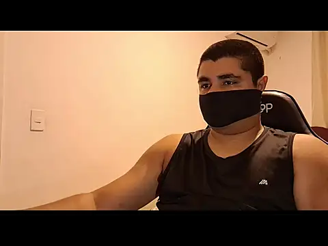 Snapshot of LeoPutaria chatting on 12, 10, 2025 LeoPutaria online show from 12, 10, 2025