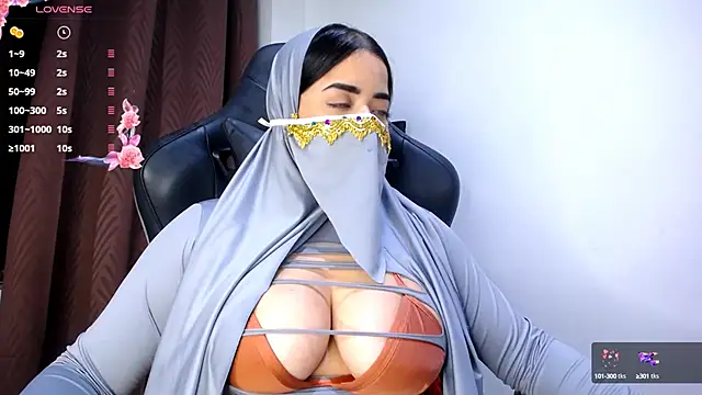 Snapshot of janna_isa chatting on 4, 3, 2025 janna isa online show from 4, 3, 2025