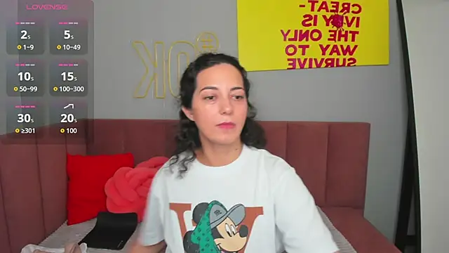 Snapshot of Linda_Insatiable chatting on 13, 11, 2025 Linda Insatiable online show from 13, 11, 2025