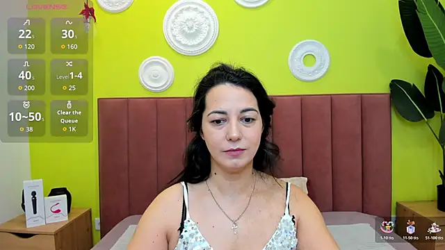 Snapshot of Linda_Insatiable chatting on 1, 2, 2026 Linda Insatiable online show from 1, 2, 2026