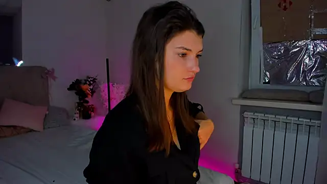 Laura Leee online show from 9, 1, 2025