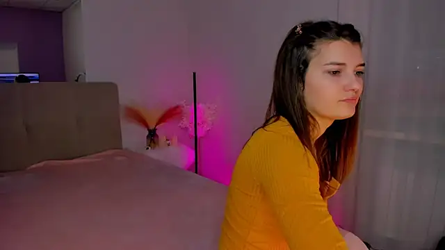 Laura Leee online show from 28, 1, 2025