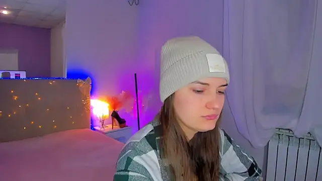 Laura Leee online show from 8, 2, 2026