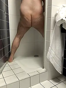 Snapshot of OdinWolf1990 chatting on 28, 11, 2025 OdinWolf1990 online show from 28, 11, 2025