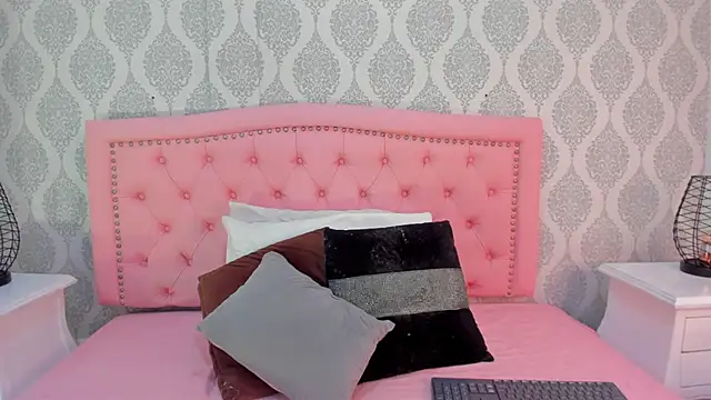 martina rivera  online show from 2, 10, 2025