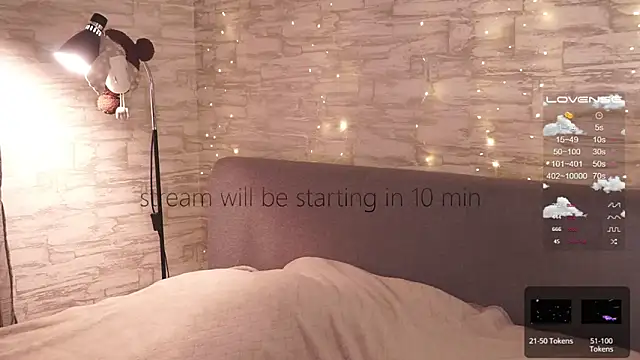 Snapshot of ___art chatting on 10, 12, 2024 art online show from 10, 12, 2024