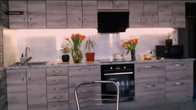 Snapshot of ___art chatting on 9, 3, 2025 art online show from 9, 3, 2025