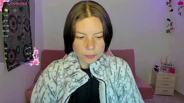 Susana garcia  online show from 7, 12, 2024