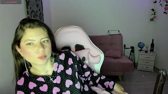 Susana garcia  online show from 7, 3, 2025