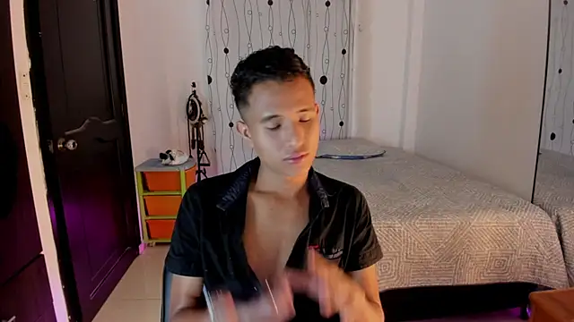 Snapshot of alessandro_wizard chatting on 4, 2, 2025 alessandro wizard online show from 4, 2, 2025