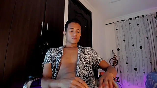 Snapshot of alessandro_wizard chatting on 8, 3, 2025 alessandro wizard online show from 8, 3, 2025