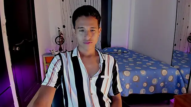 Snapshot of alessandro_wizard chatting on 8, 3, 2025 alessandro wizard online show from 8, 3, 2025