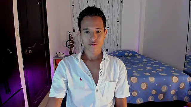 Snapshot of alessandro_wizard chatting on 15, 3, 2025 alessandro wizard online show from 15, 3, 2025