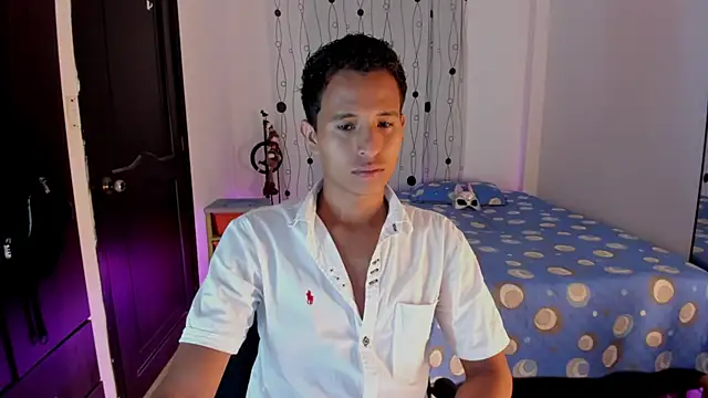 Snapshot of alessandro_wizard chatting on 16, 3, 2025 alessandro wizard online show from 16, 3, 2025