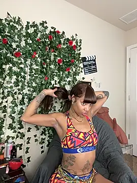 butterflybootyy online show from 4, 11, 2025