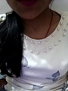 Snapshot of Riyu_05 chatting on 4, 3, 2025 Riyu 05 online show from 4, 3, 2025