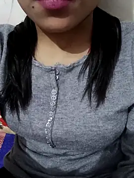 Snapshot of Riyu_05 chatting on 6, 3, 2025 Riyu 05 online show from 6, 3, 2025