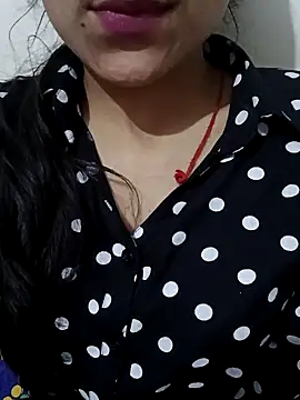 Snapshot of Riyu_05 chatting on 12, 3, 2025 Riyu 05 online show from 12, 3, 2025